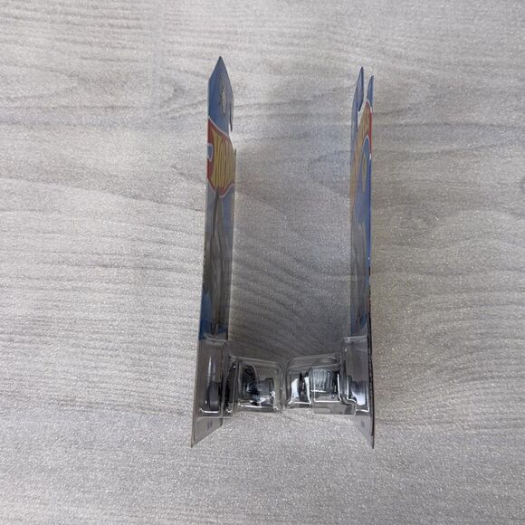 2x 2026 Hot Wheels 90 YEARS MONOPOLY PASS'N GO Drop Top 5/250 New on Card - Picture 6 of 6